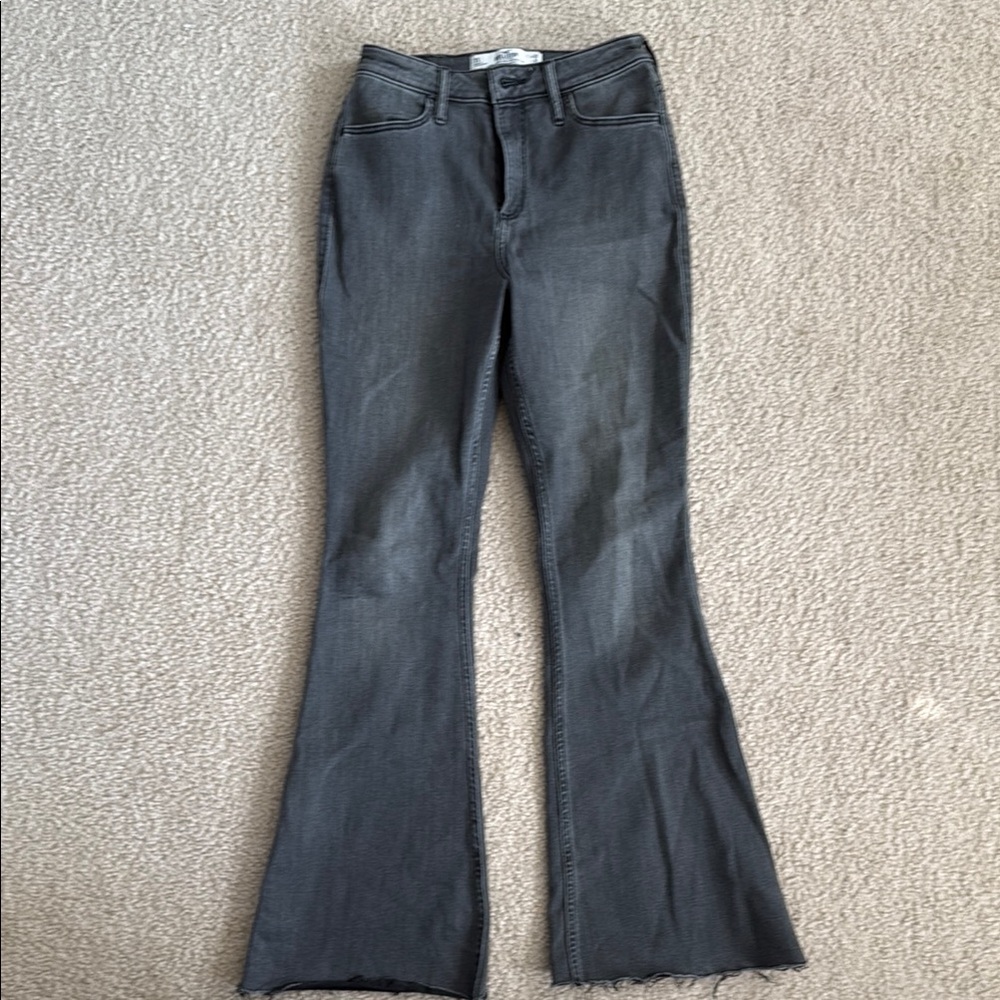 Hollister Vintage Flare Jeans in Gray